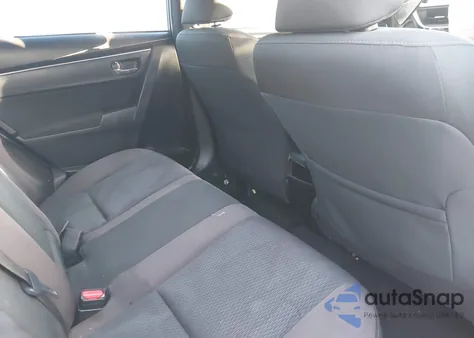 2018 Toyota Corolla Le z USA, uszkodzony, nr VIN 2T1BURHE3JC066857